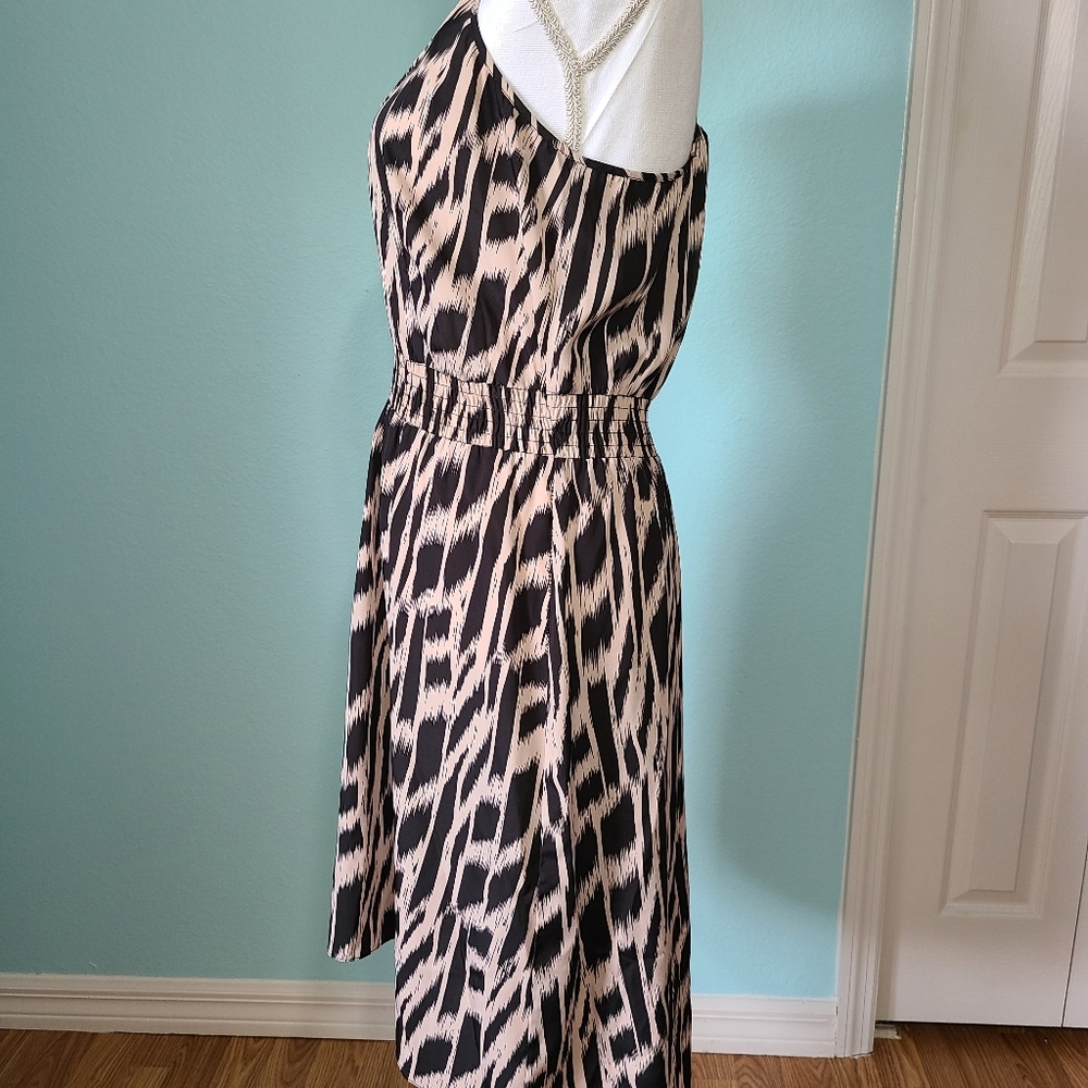 EUC Charlie and Jade Dress - Picture 2 of 4
